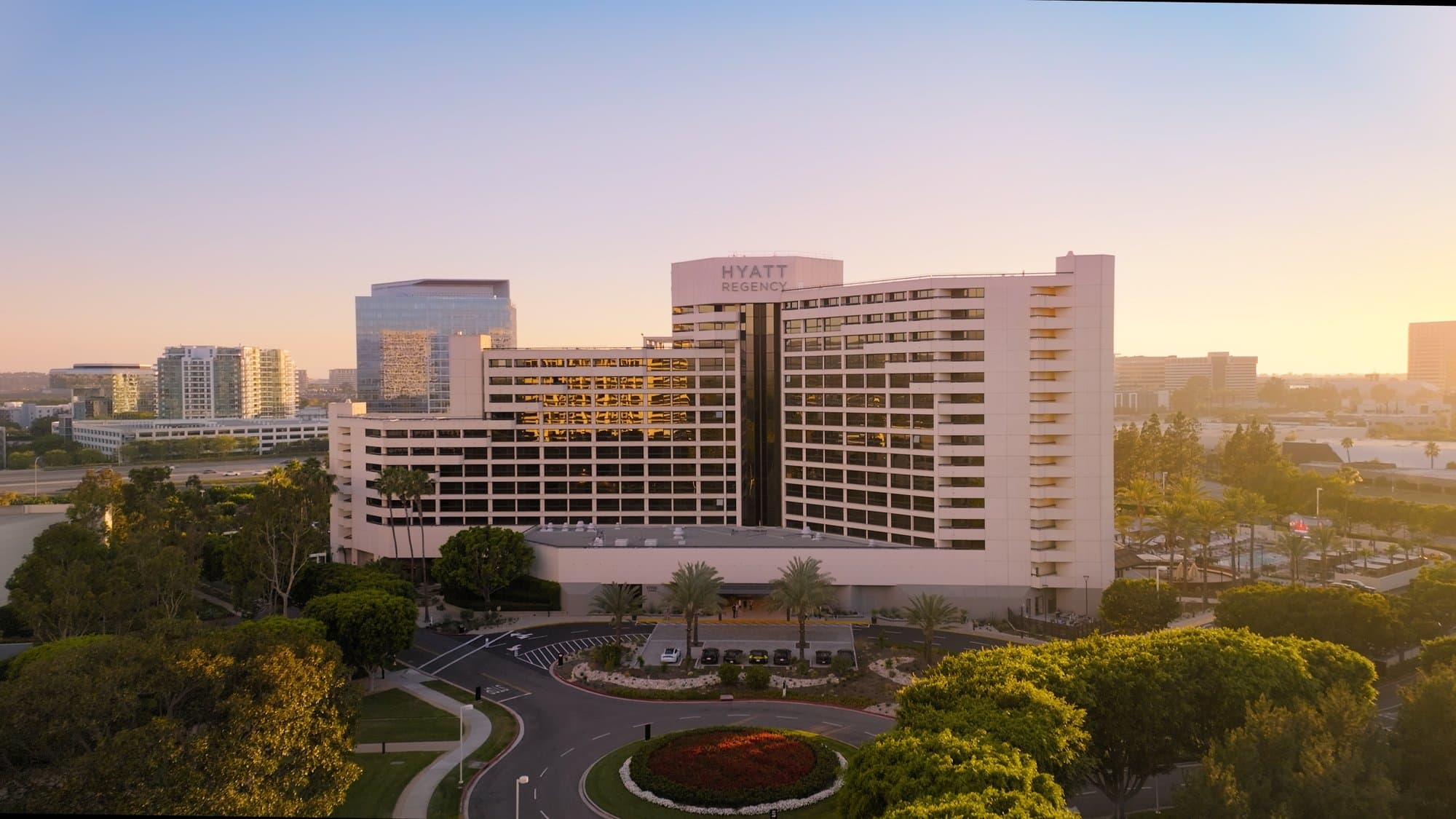 Hyatt Regency Irvine · Dusk